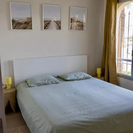Apartment Casa Playa, Newly Renovated, Bbq, Pool, Terrace *